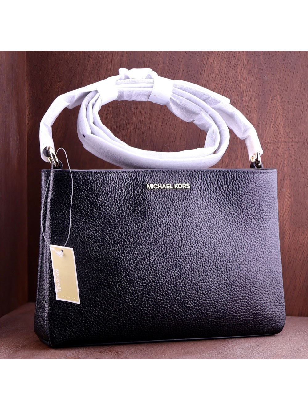 Michael Kors Trisha Crossbody Handbag Purse Black Leather COA